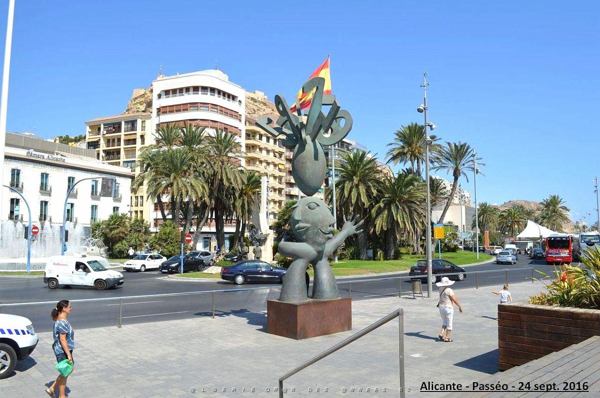 Alicante- Passeo et port 048.JPG